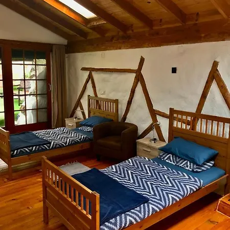 Casa Madera 1 * 伊科德·德·洛斯·维诺斯