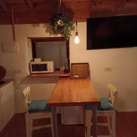 Casa Madera 1 * 伊科德·德·洛斯·维诺斯